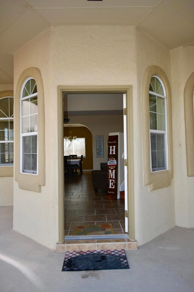 689 Desert Ash Dr, Horizon City, TX 79928 - photo 5