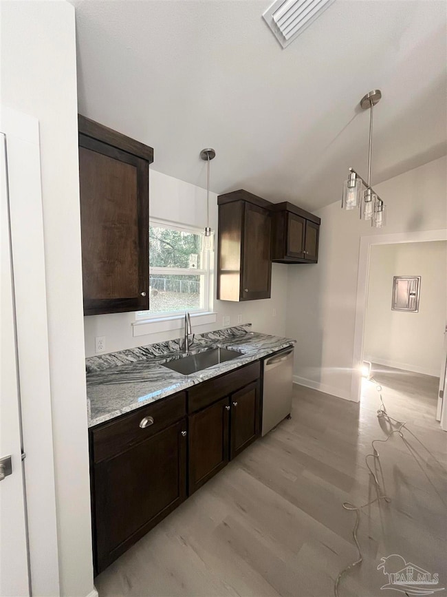 6328 Simpson St, Milton, FL 32583 - photo 4