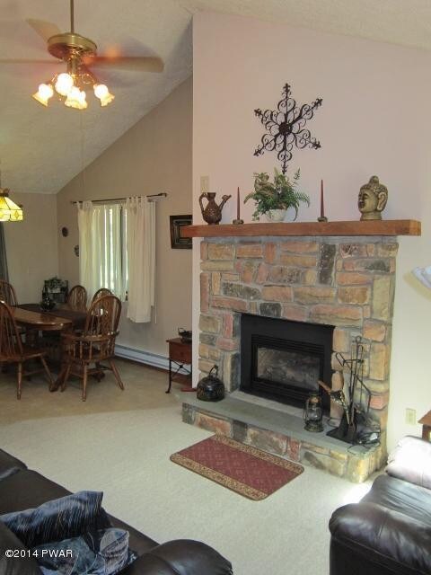 5 living room (480x640)