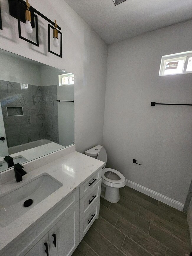 703 E Denton St, Ennis, TX 75119 - photo 4