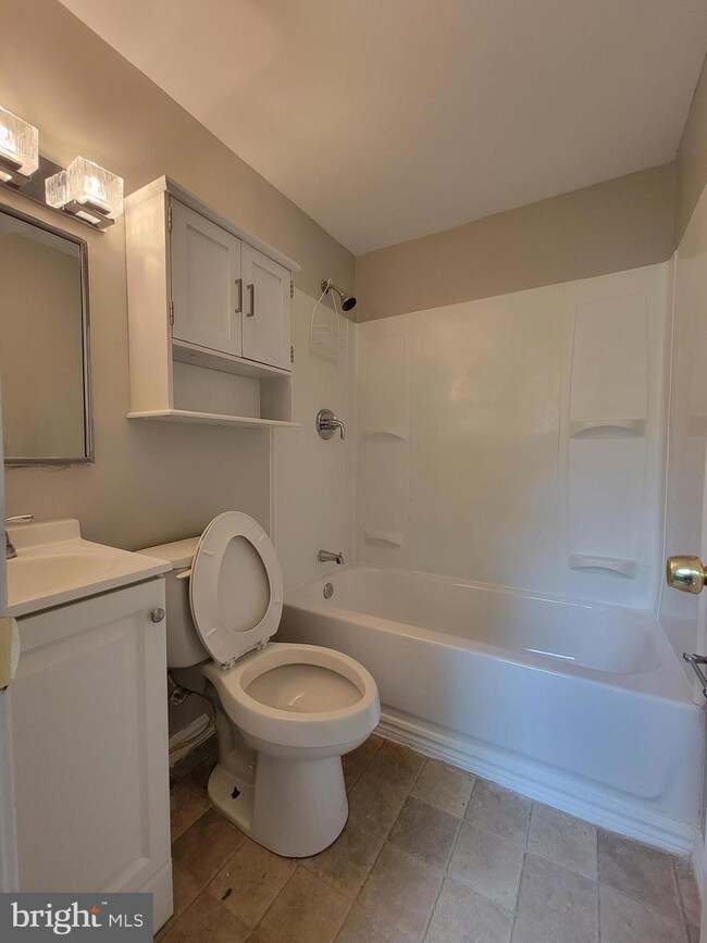 40 S Arlington Ave unit 1, Baltimore, MD 21223 - photo 6