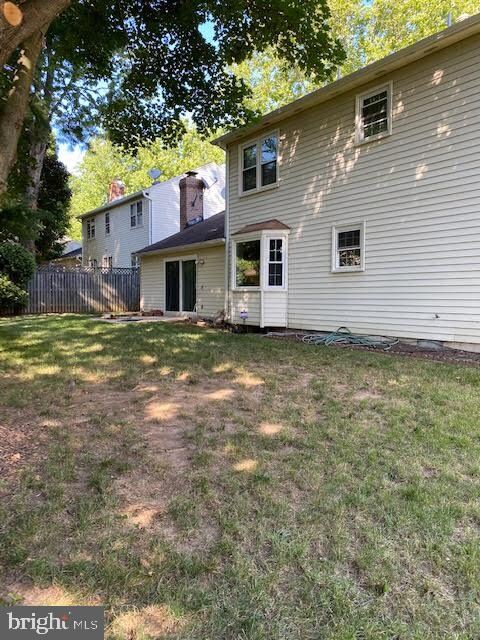 12802 Stonecrest Dr, Silver Spring, MD 20904 - photo 3