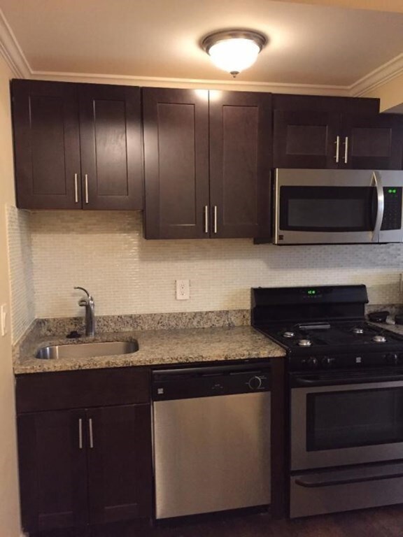 435 Walnut Ave unit C, Roxbury, MA 02119 - photo 2