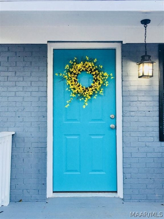WELCOME HOME!