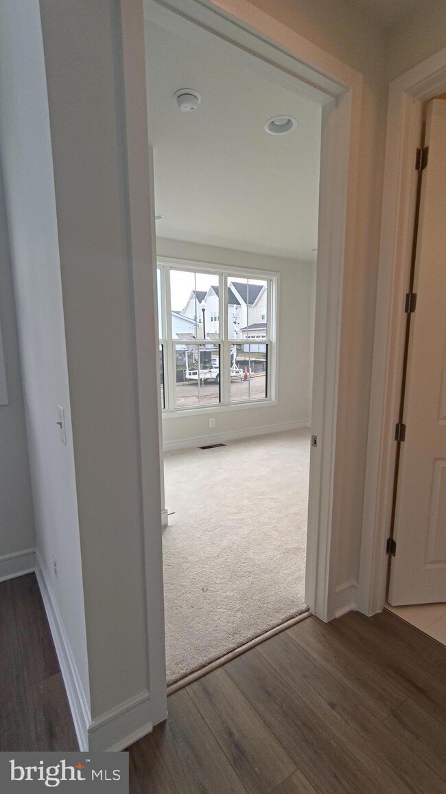 22889 Aurora View Dr, Leesburg, VA 20175 - photo 5