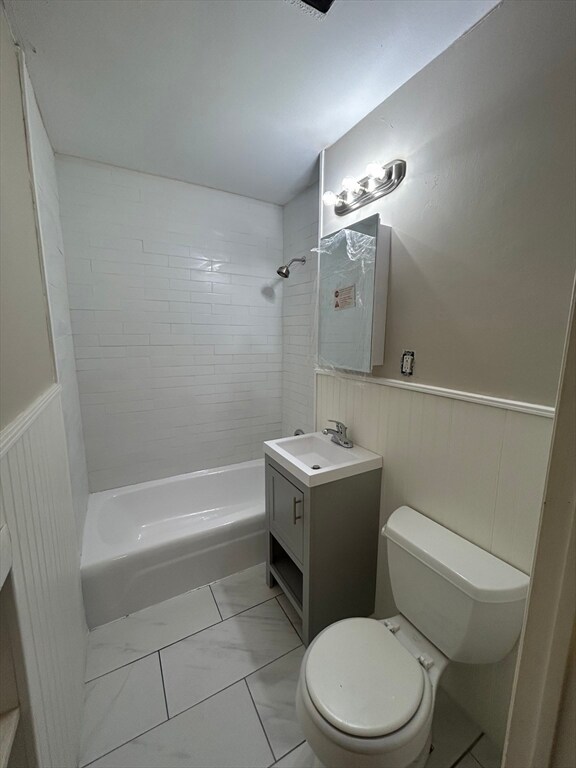 81 Pond St unit 33B, Quincy, MA 02169 - photo 4
