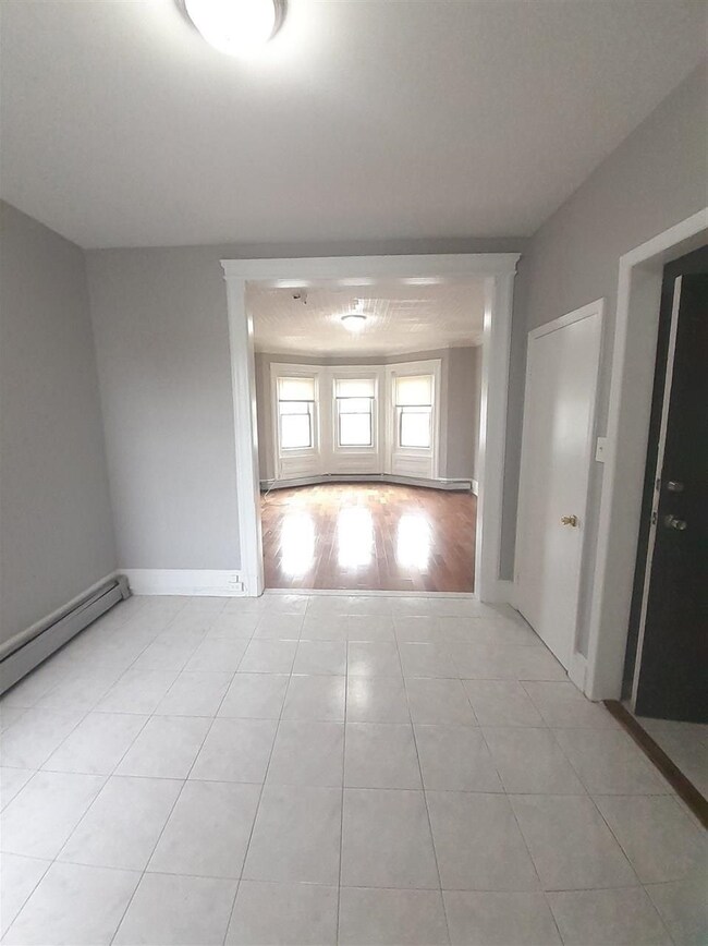 216 Highpoint Ave, Weehawken, NJ 07086 - photo 6