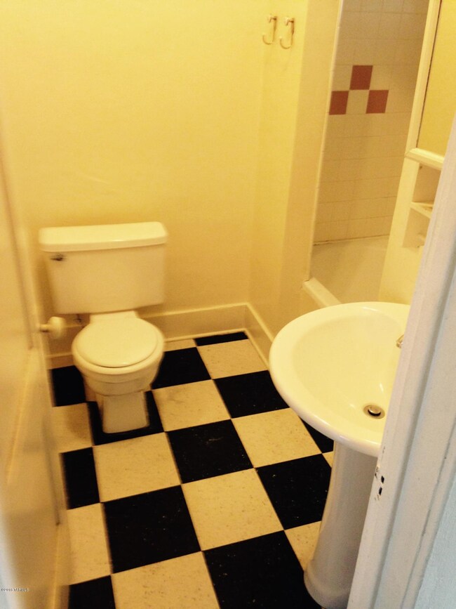 3464 bathroom