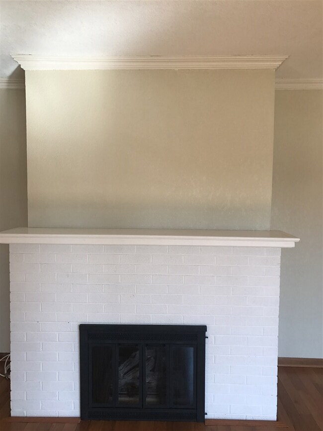 3924 Rownd St, Cedar Falls, IA 50613 - photo 5