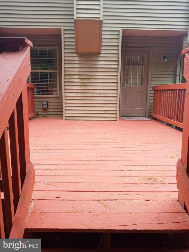 1938 Winslow Ct, Woodbridge, VA 22191 - photo 7