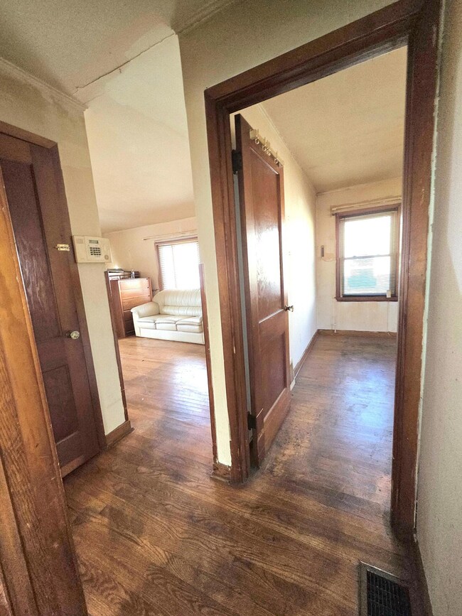 MAIN FLOOR - HARD WOOD