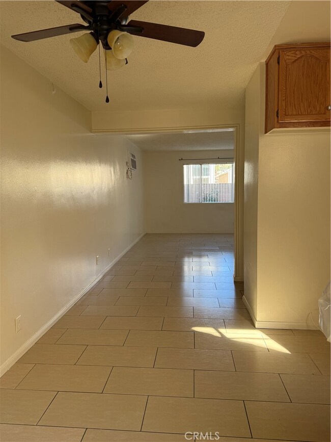 1953 N Parish Place unit C, Burbank, CA 91504 - photo 4