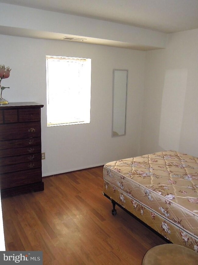 11912 Tarragon Rd unit B, Reisterstown, MD 21136 - photo 6