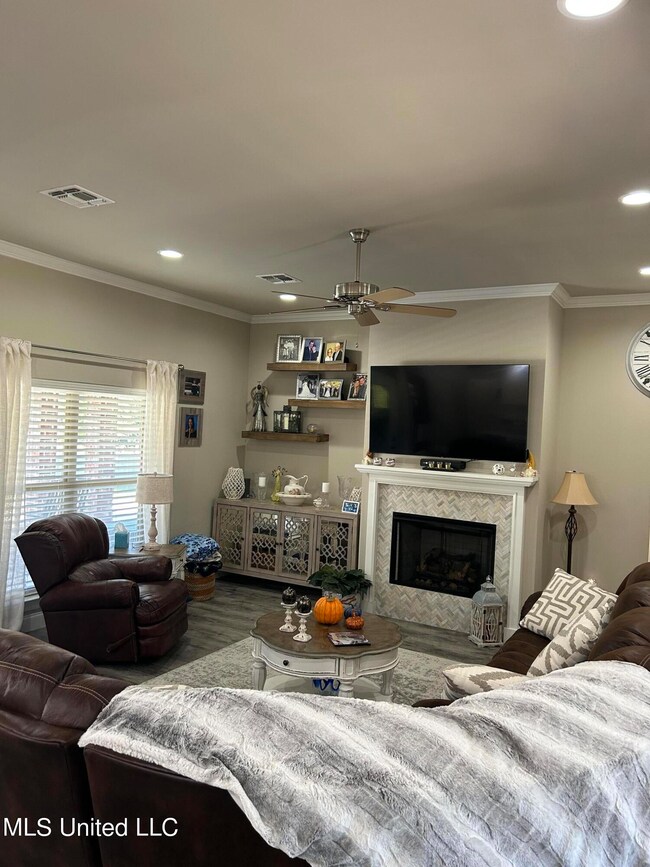 12218 E Pointe Dr, Perkinston, MS 39573 - photo 5