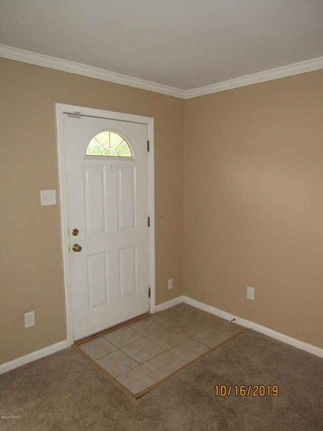 208 Linwood Dr, Jacksonville, NC 28546 - photo 6