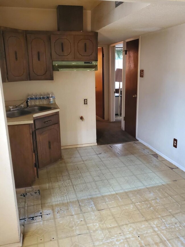 2927 Mobile Ave, El Paso, TX 79930 - photo 5