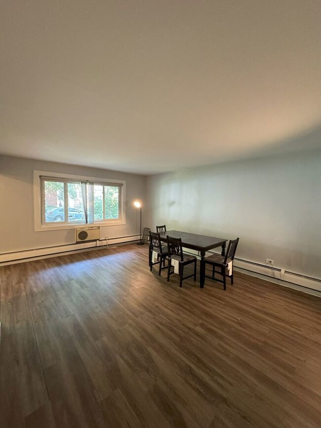 822 Seward St unit 1A, Evanston, IL 60202 - photo 4