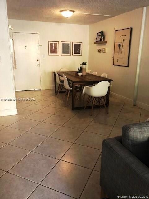 9360 Fontainebleau Blvd unit 110, Miami, FL 33172 - photo 5
