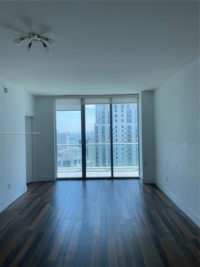 Millecento unit 4111, Miami, FL 33130 - photo 3