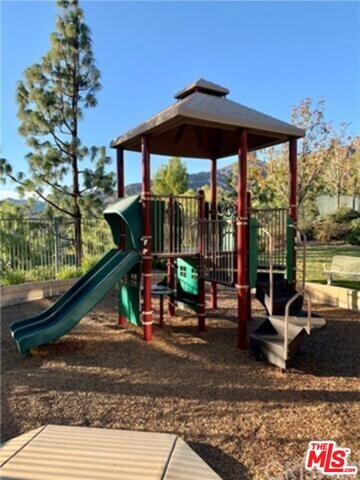 Community play groud