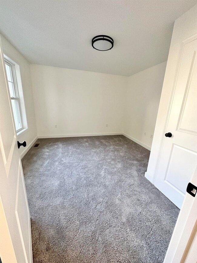 6 Walnut Dr, Dover, NH 03820 - photo 2