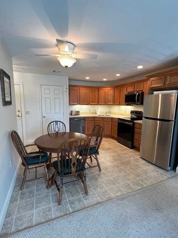 7 Crescent Way unit 203, Sturbridge, MA 01518 - photo 6