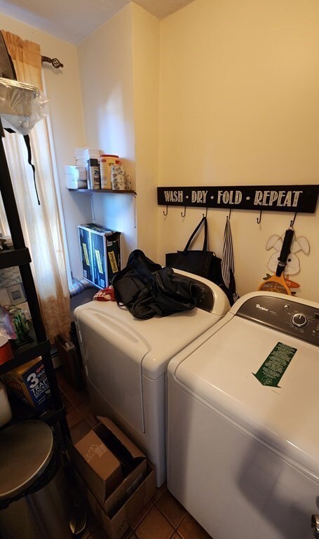 5 Wilbur Ct unit 2, Boston, MA 02128 - photo 4