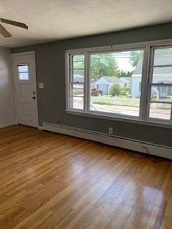 221 Mammoth Rd unit 1, Lowell, MA 01854 - photo 4