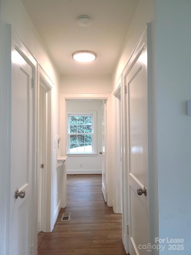 2114 Brandon Cir unit 2, Charlotte, NC 28211 - photo 6