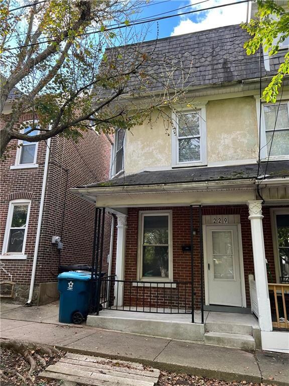 229 W Fairview St, Bethlehem, PA 18018 - photo 2