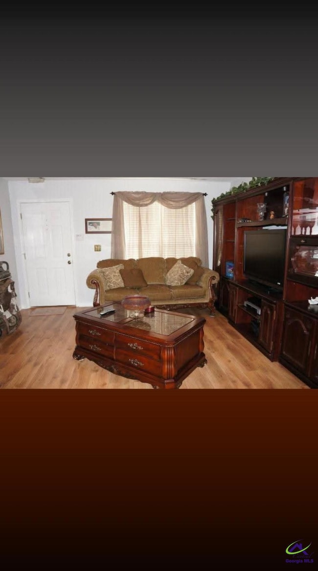 305 Norman Ln, Warner Robins, GA 31093 - photo 2