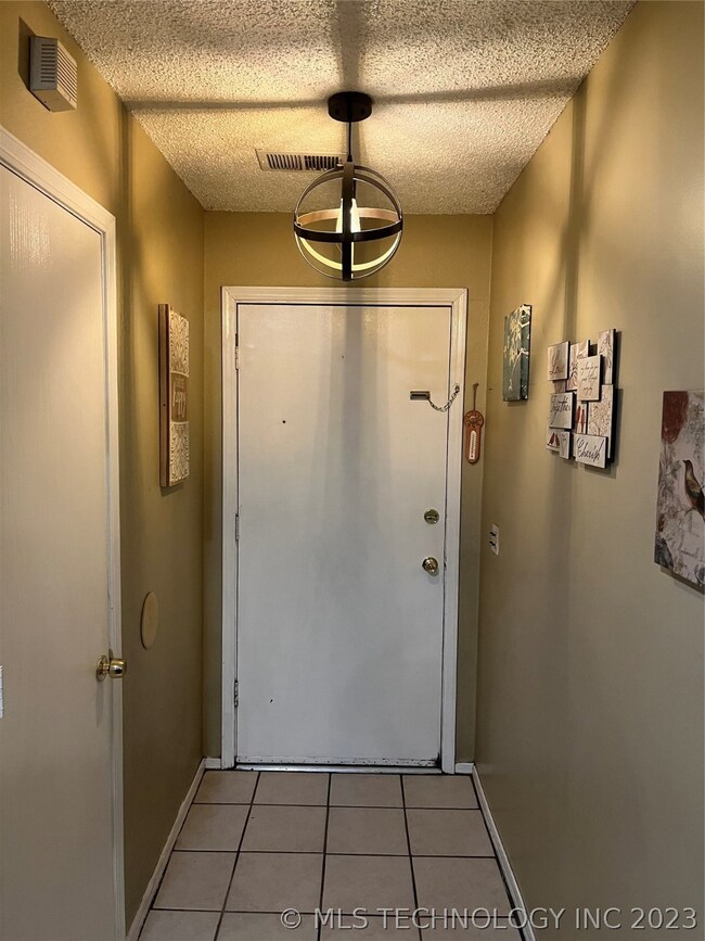 3111 S 211th East Ave, Broken Arrow, OK 74014 - photo 3