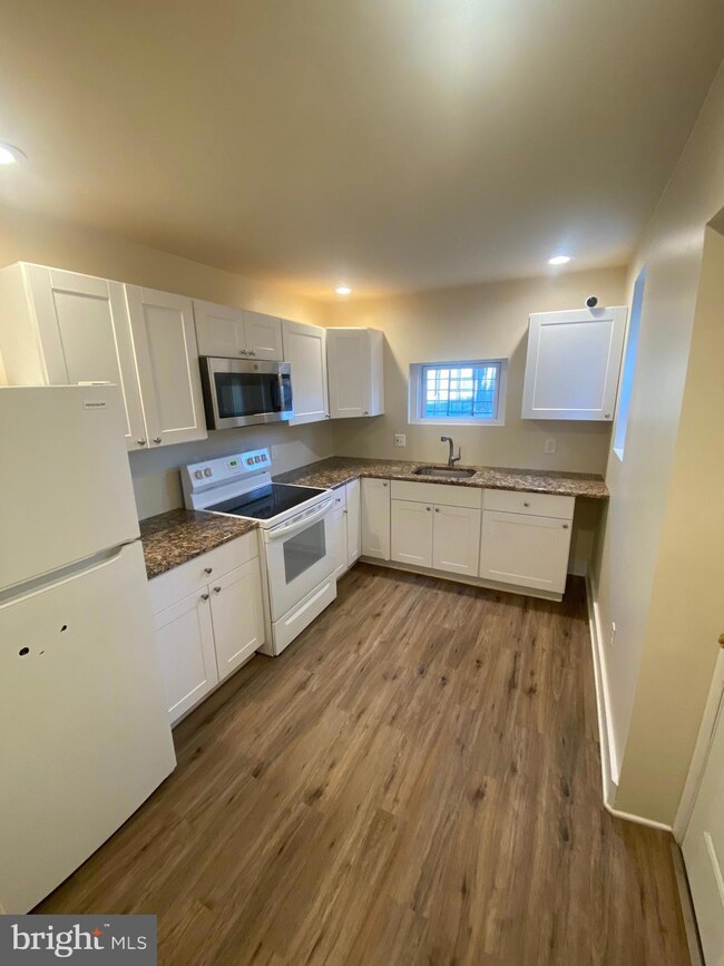 817 E 7th St, Wilmington, DE 19801 - photo 4