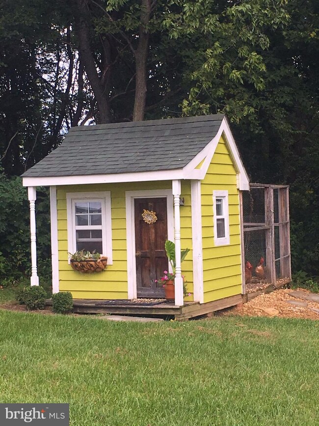 1252 Apple Pie Ridge Rd, Winchester, VA 22603 - photo 6