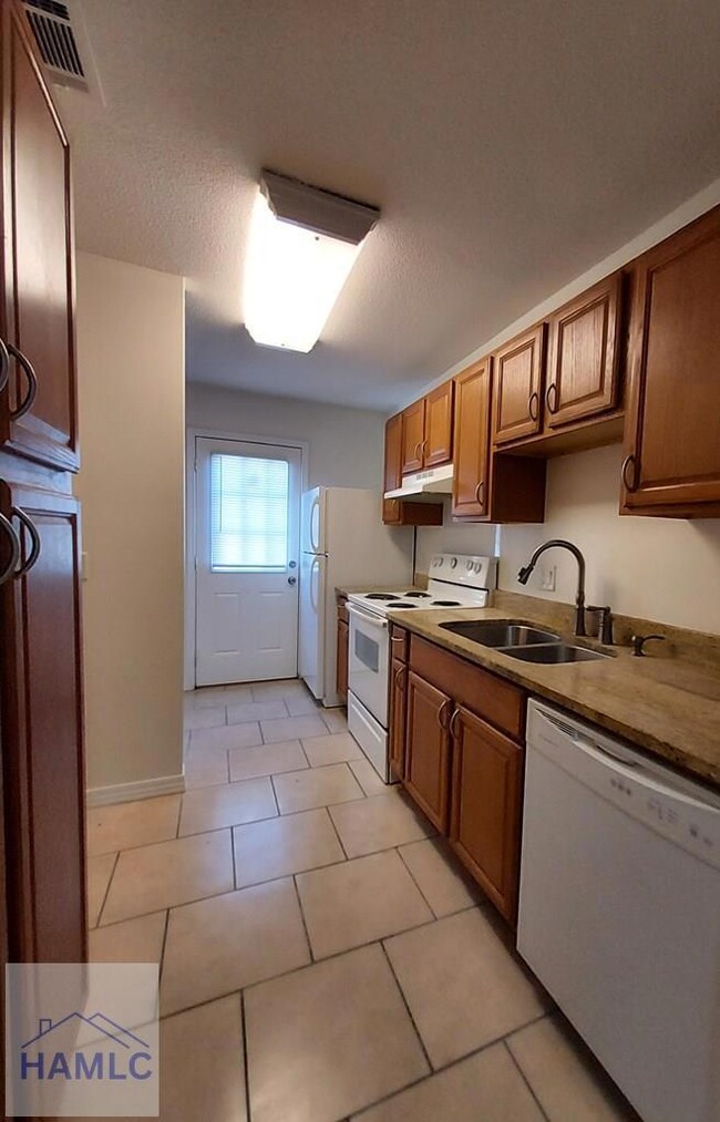 727 S Main St unit 107, Hinesville, GA 31313 - photo 6