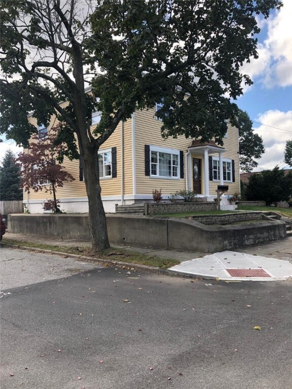 84 Waldron Ave, Cranston, RI 02910 - photo 2