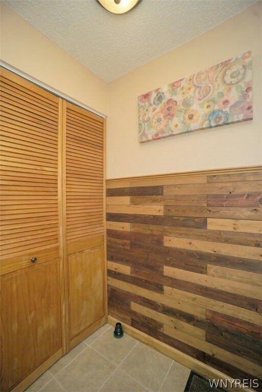 381 Wurlitzer Dr, North Tonawanda, NY 14120 - photo 3