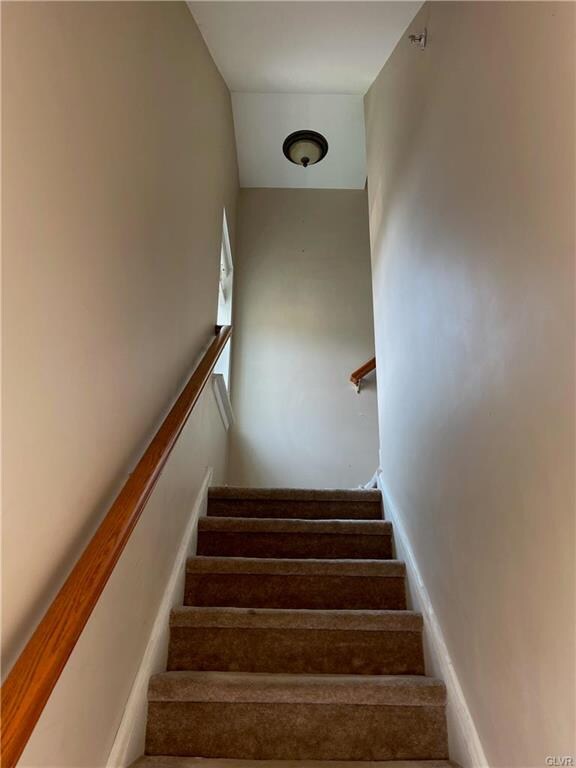 7270 Pioneer Dr, Macungie, PA 18062 - photo 4