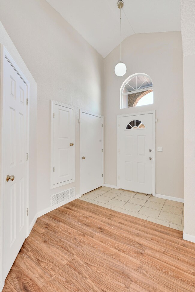 14556 Desierto Bello Ave, El Paso, TX 79928 - photo 4