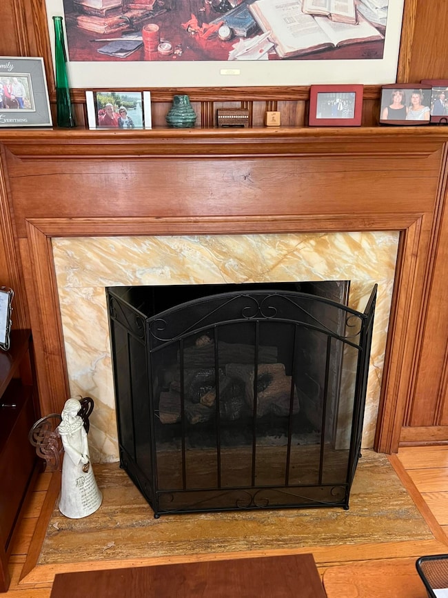 1569 Hudson (56)