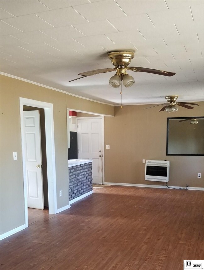 6938 Bray Rd, Bastrop, LA 71220 - photo 5