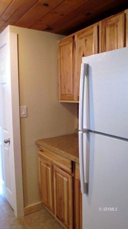 54100 Pine Crest Ave unit 7, Idyllwild, CA 92549 - photo 3