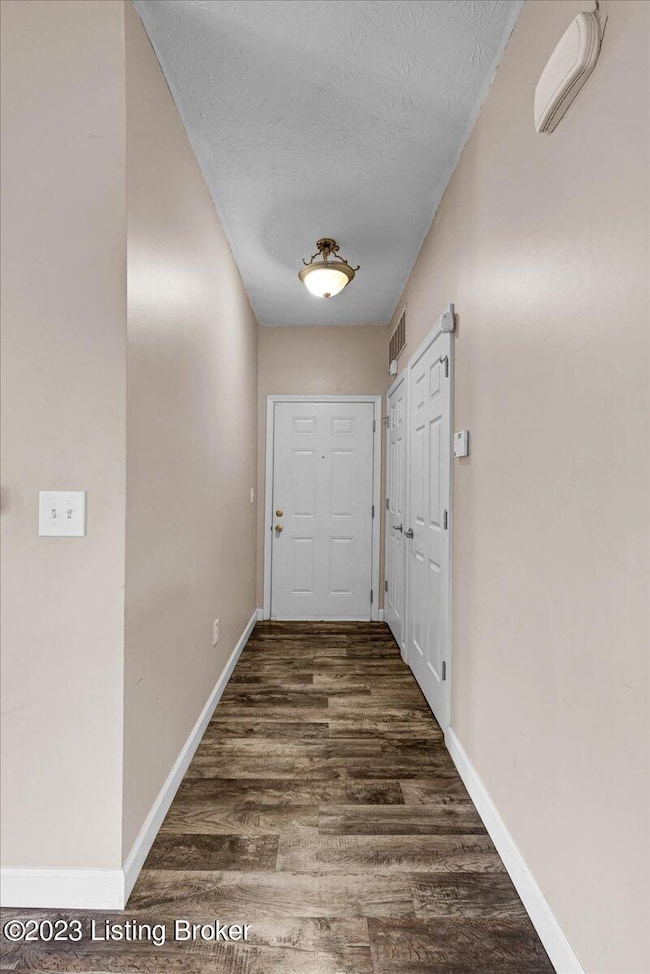 05-9103 Meadow Valley Ln 103-105