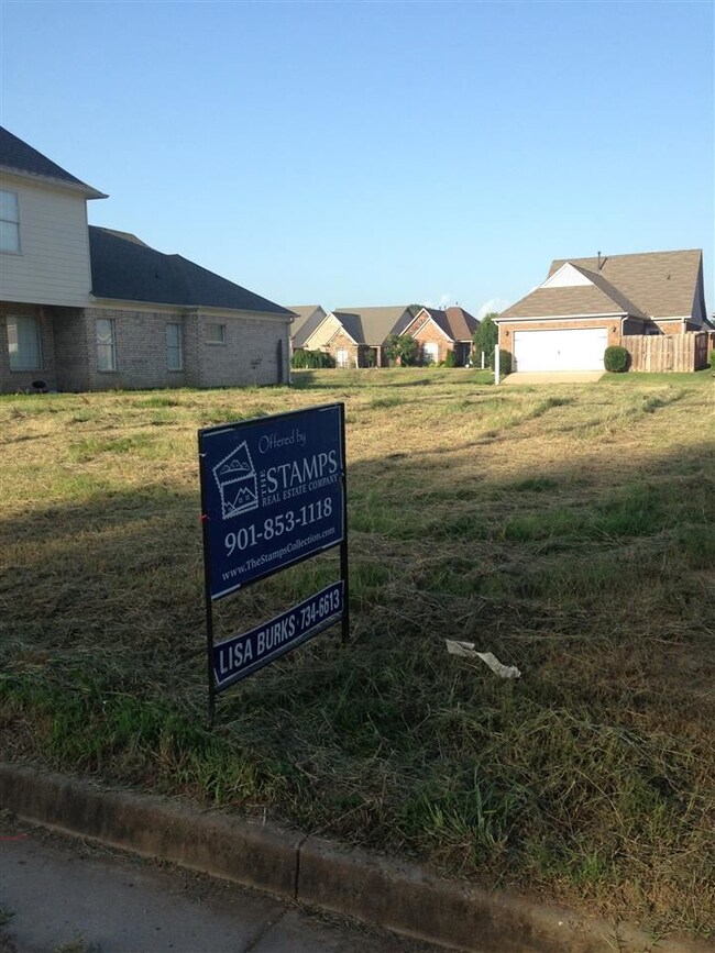 14 Lots Ready To Build on   Walking distance to De