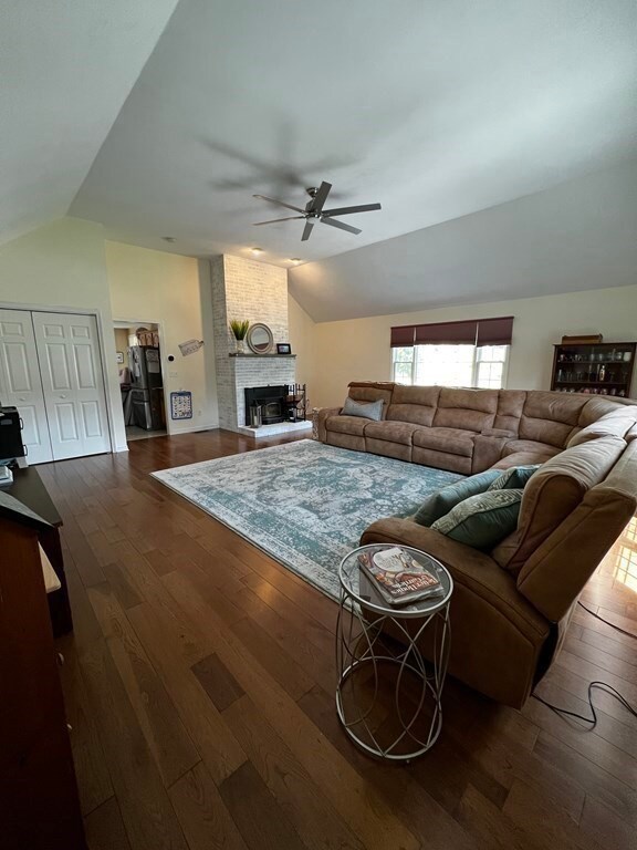 19 Christina Rd, Milford, MA 01757 - photo 7