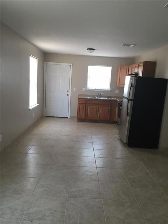 2401 Portland Ave unit A, El Paso, TX 79930 - photo 5