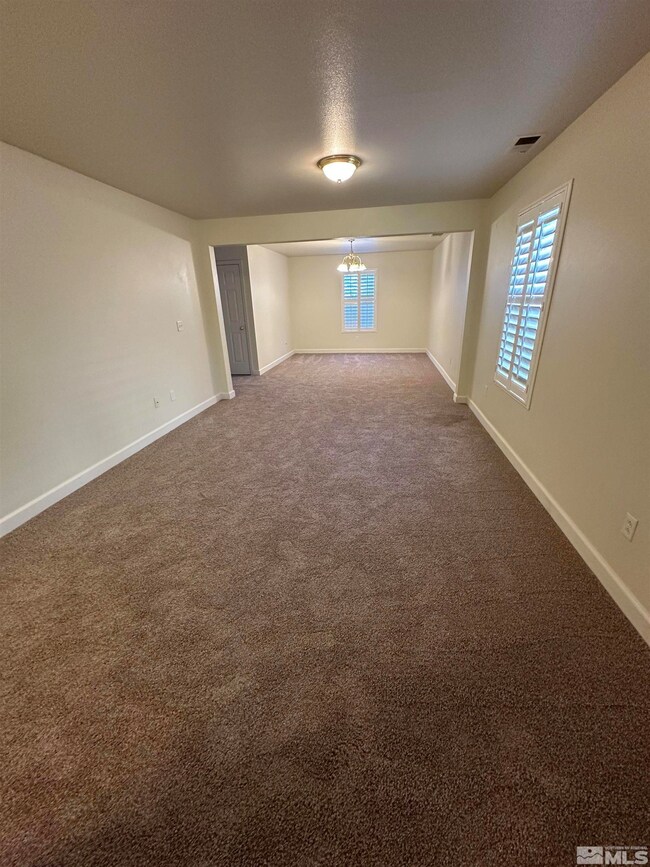 8896 Silverkist Dr, Reno, NV 89506 - photo 2