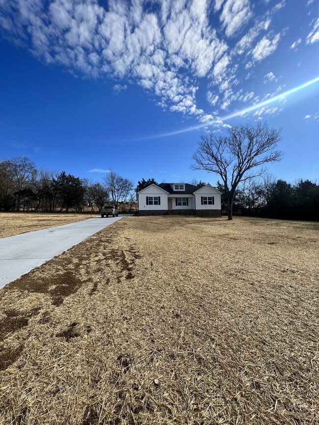 260 Snell Rd, Shelbyville, TN 37160 - photo 3