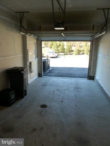 15503 John Diskin Cir, Woodbridge, VA 22191 - photo 6