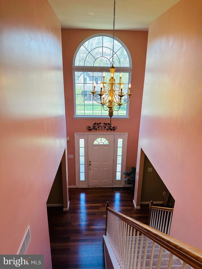 8 Nancy Cir, Reading, PA 19606 - photo 6